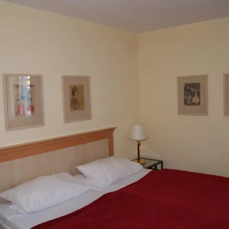 Whg-306-2-r-studio-mit-balkon * Neddesitz
